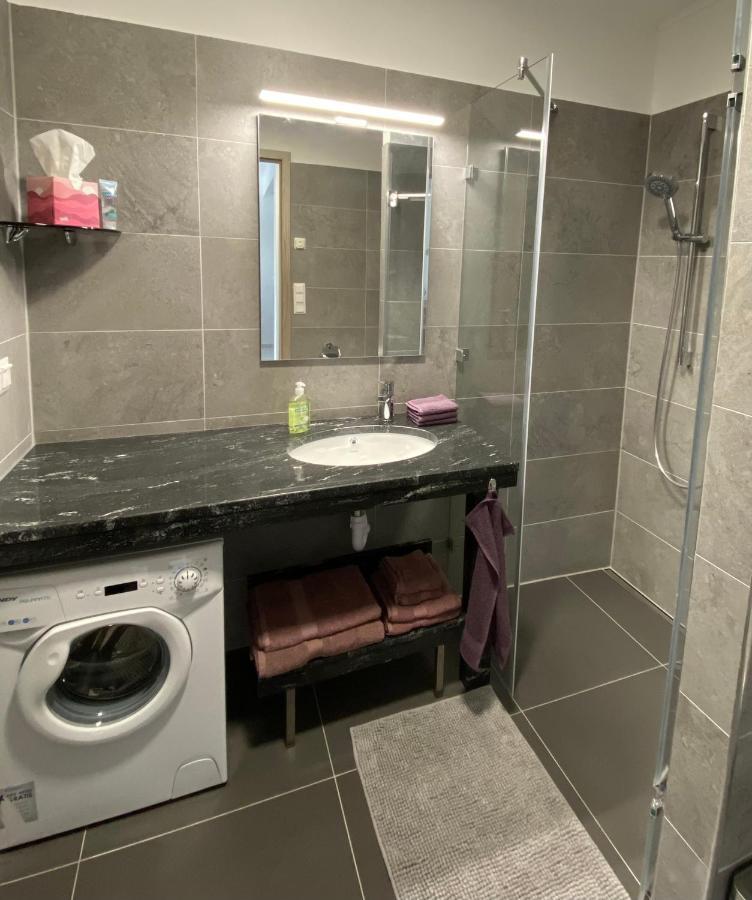 Lilie Appartement In Heviz Mit Tiefgarage, New And Modern Dış mekan fotoğraf